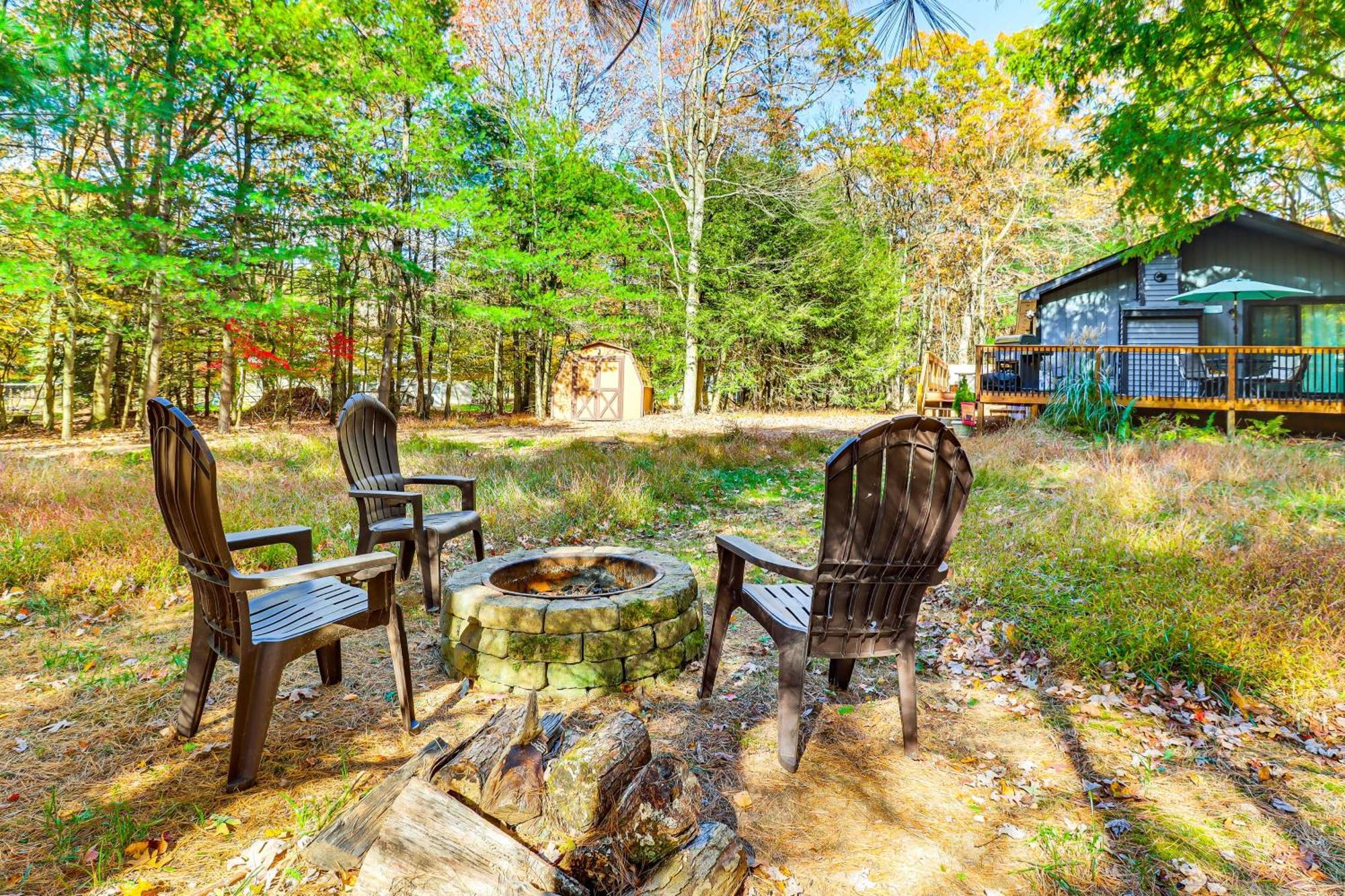 Quaint Jim Thorpe Cabin Retreat, Walk To Beach! Exterior photo