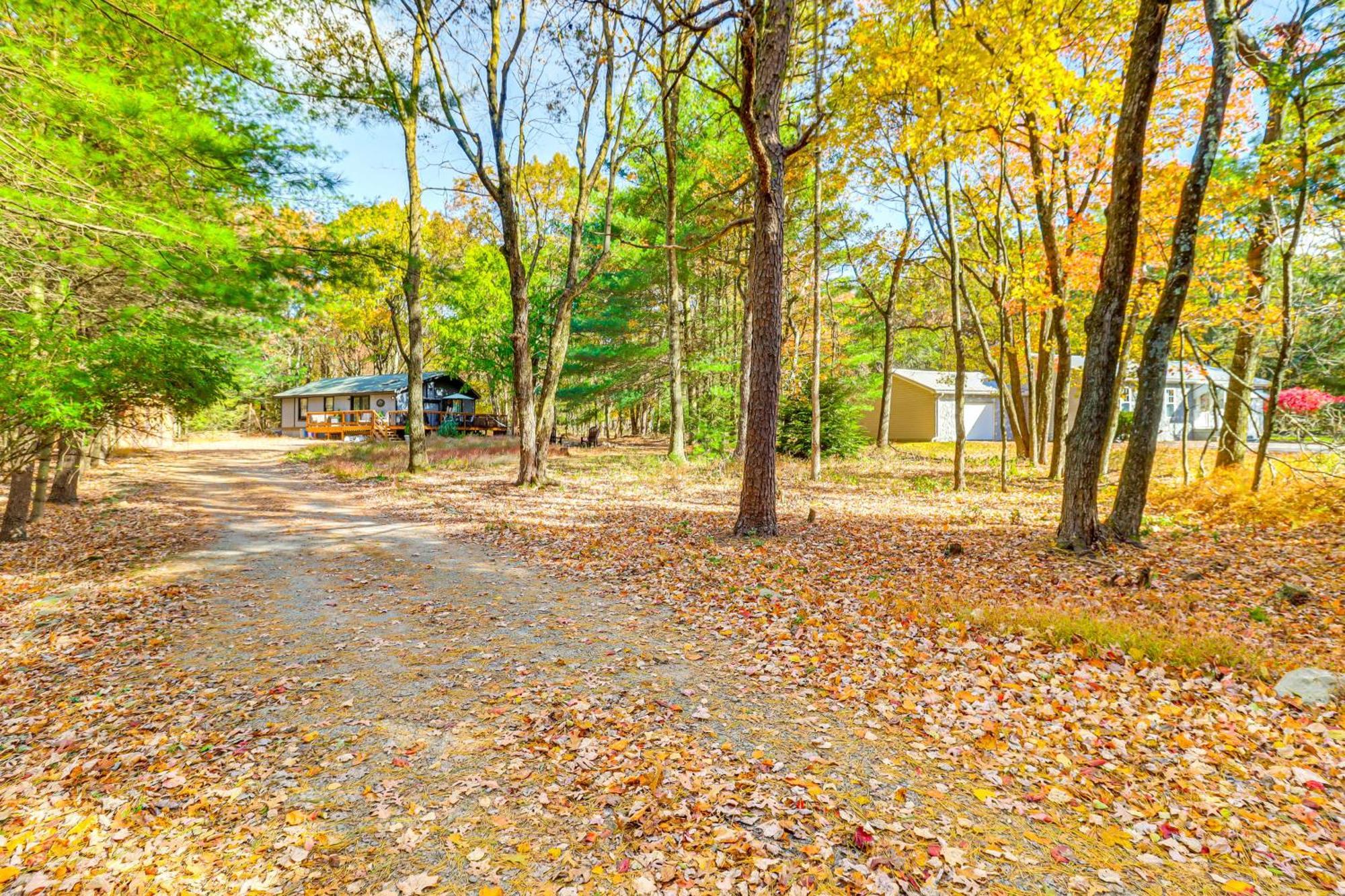 Quaint Jim Thorpe Cabin Retreat, Walk To Beach! Exterior photo